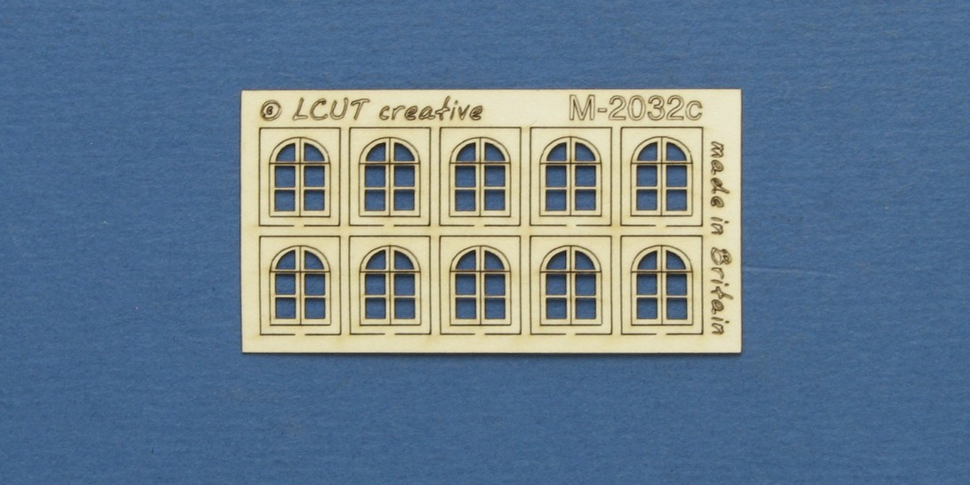M 20-32c N gauge kit of 10 casement round top windows Kit of 10 casement round top windows. Made from 0.35mm paper.
